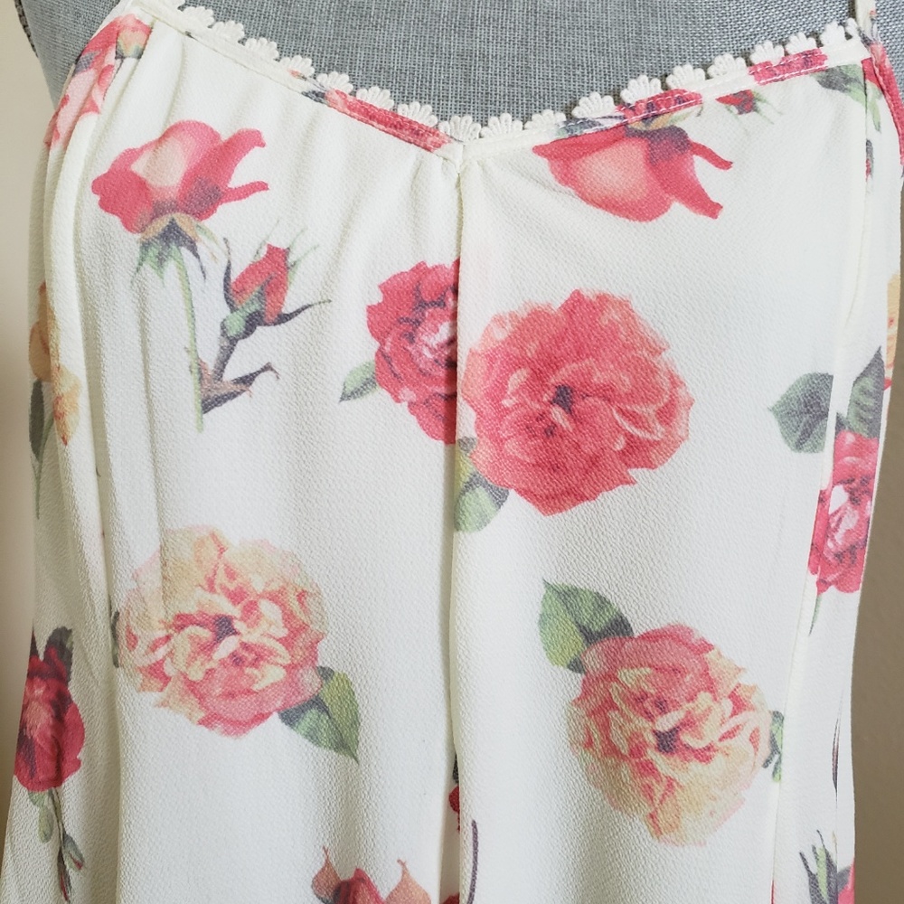 Taylor & Sage white & rose floral dress with lace - Picture 2 of 5